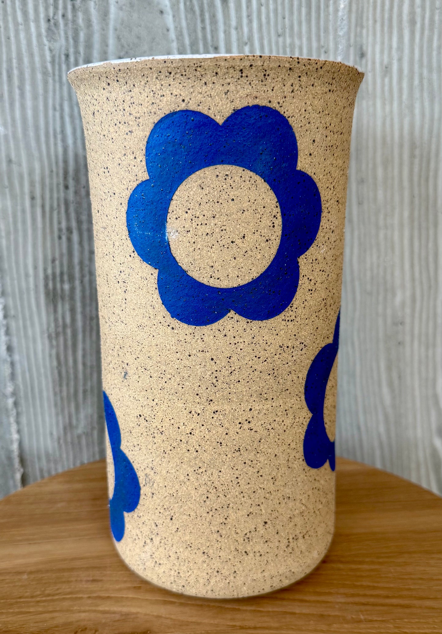 BLUE FLOWER VASE