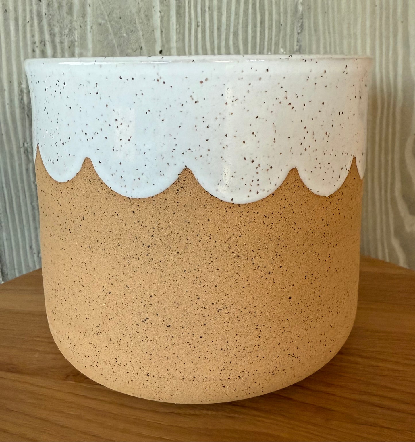 MEDIUM SCALLOP POT
