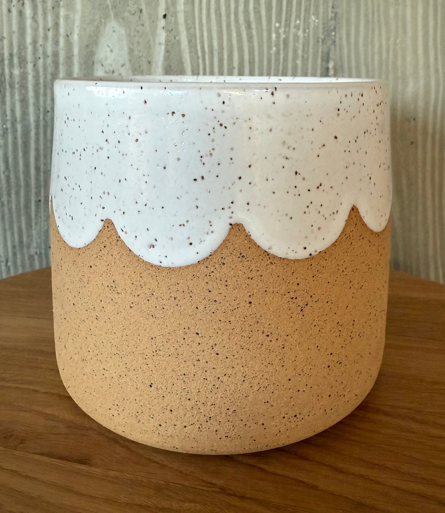 SMALL SCALLOP POT