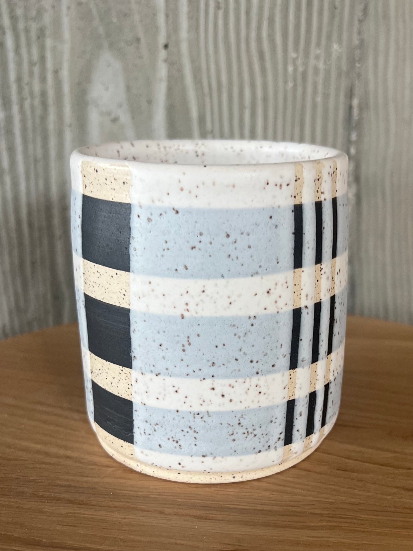 BLACK & WHITE PLAID TUMBLER