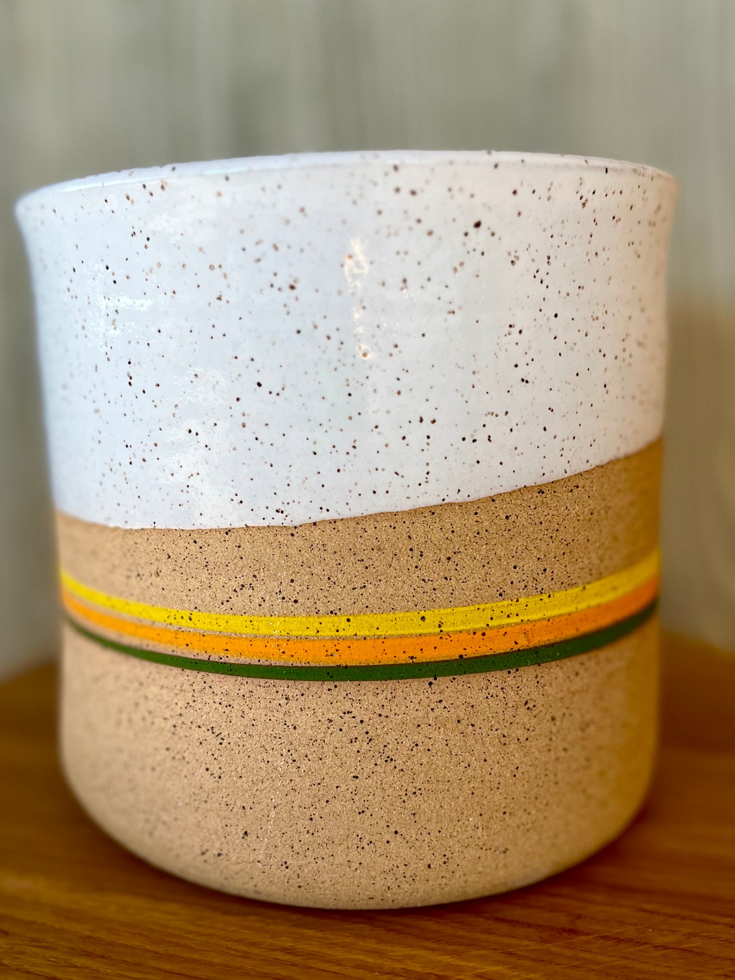 X-LARGE THIN STRIPED POT