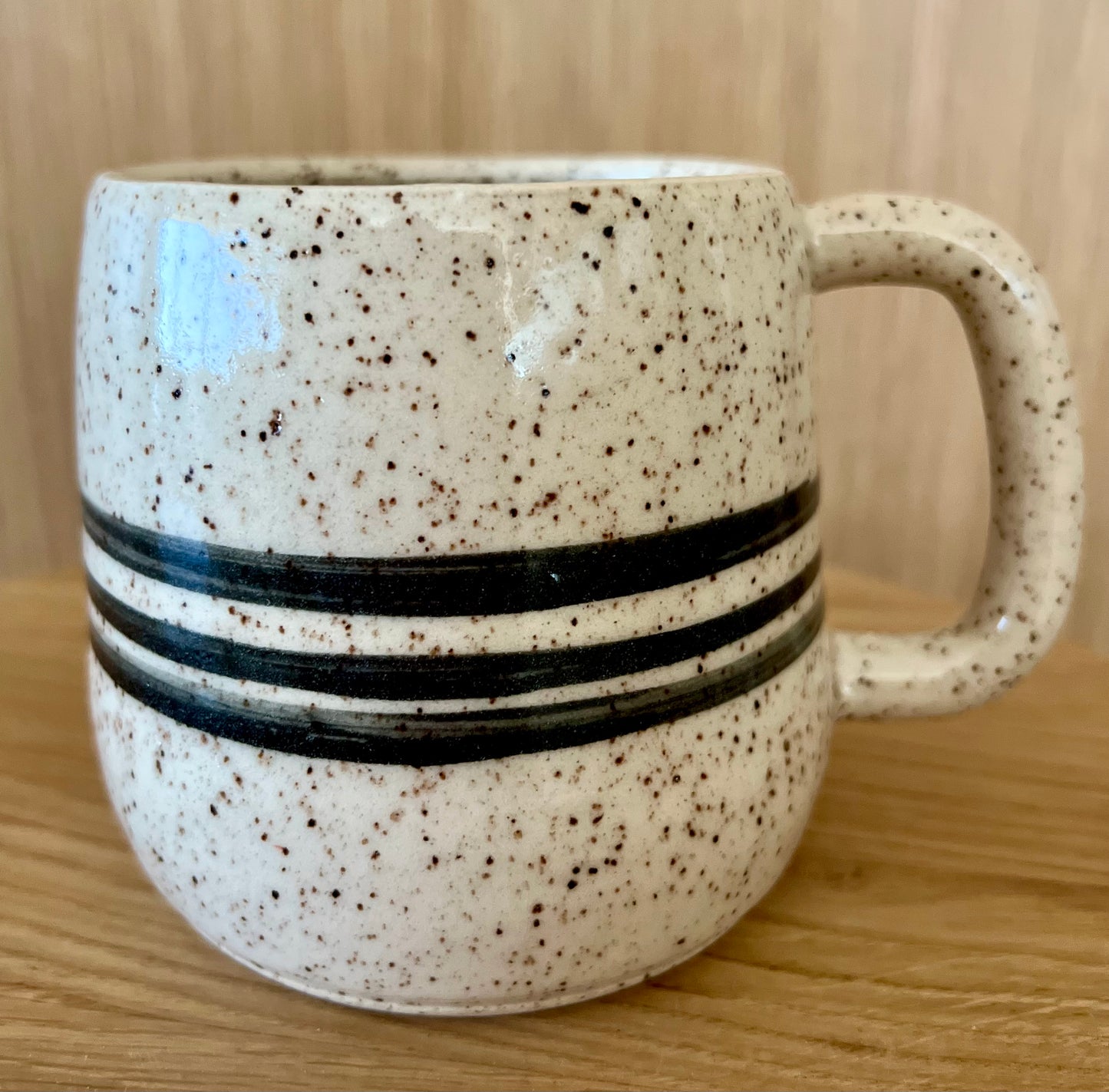 BLACK STRIPE MUG