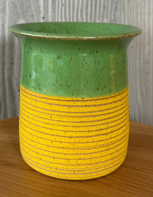 MEDIUM YELLOW SGRAFFITO POT
